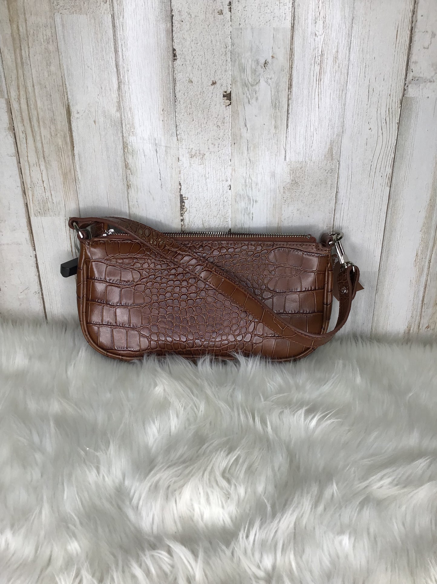 Handbag By Cma Size: Small