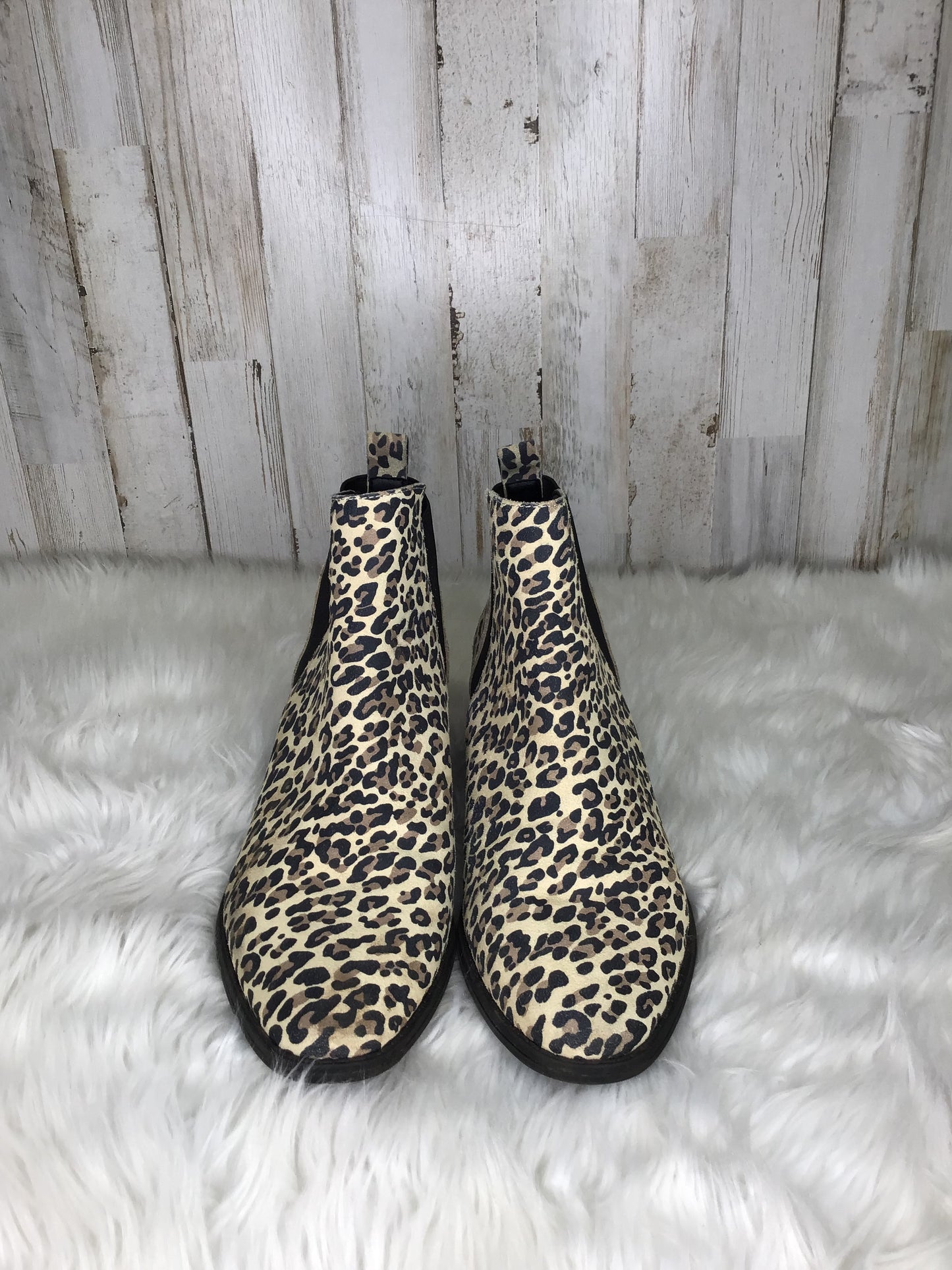 Boots Ankle Flats By Dolce Vita Size: 9.5