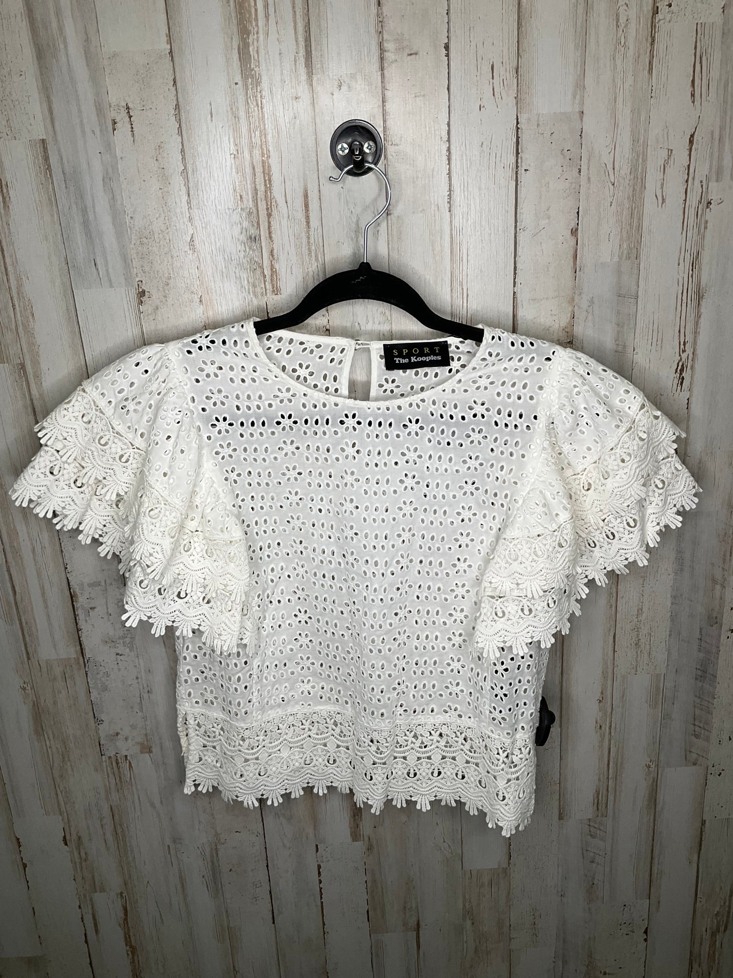 White Top Short Sleeve Cma, Size M