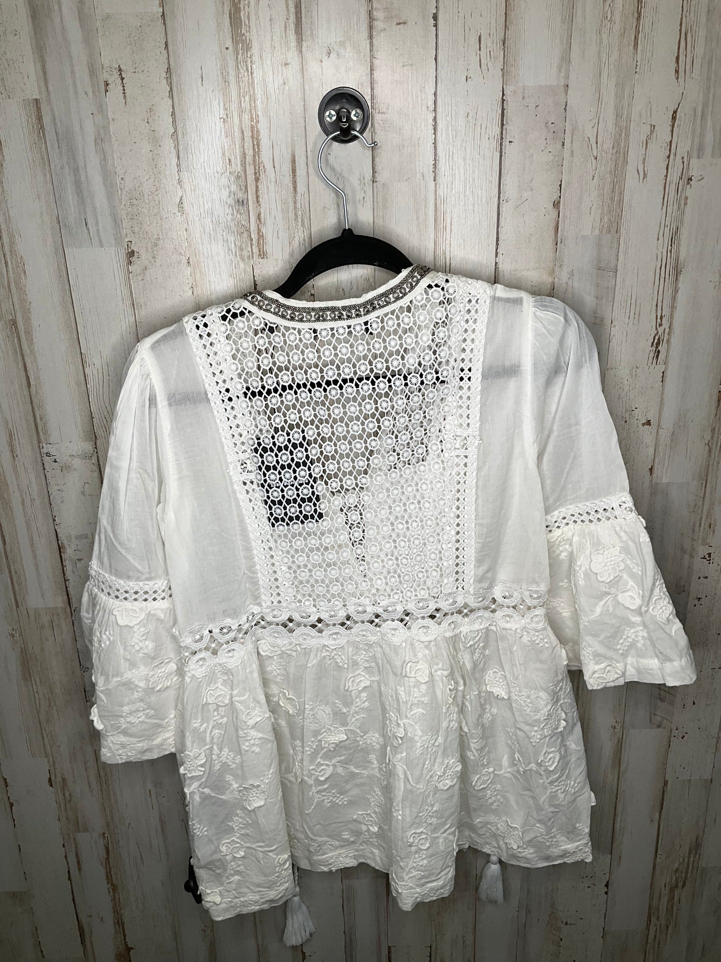 White Top 3/4 Sleeve Cma, Size Xs