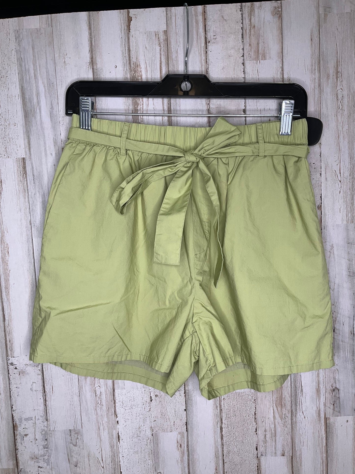 Green Shorts Sunday, Size 4