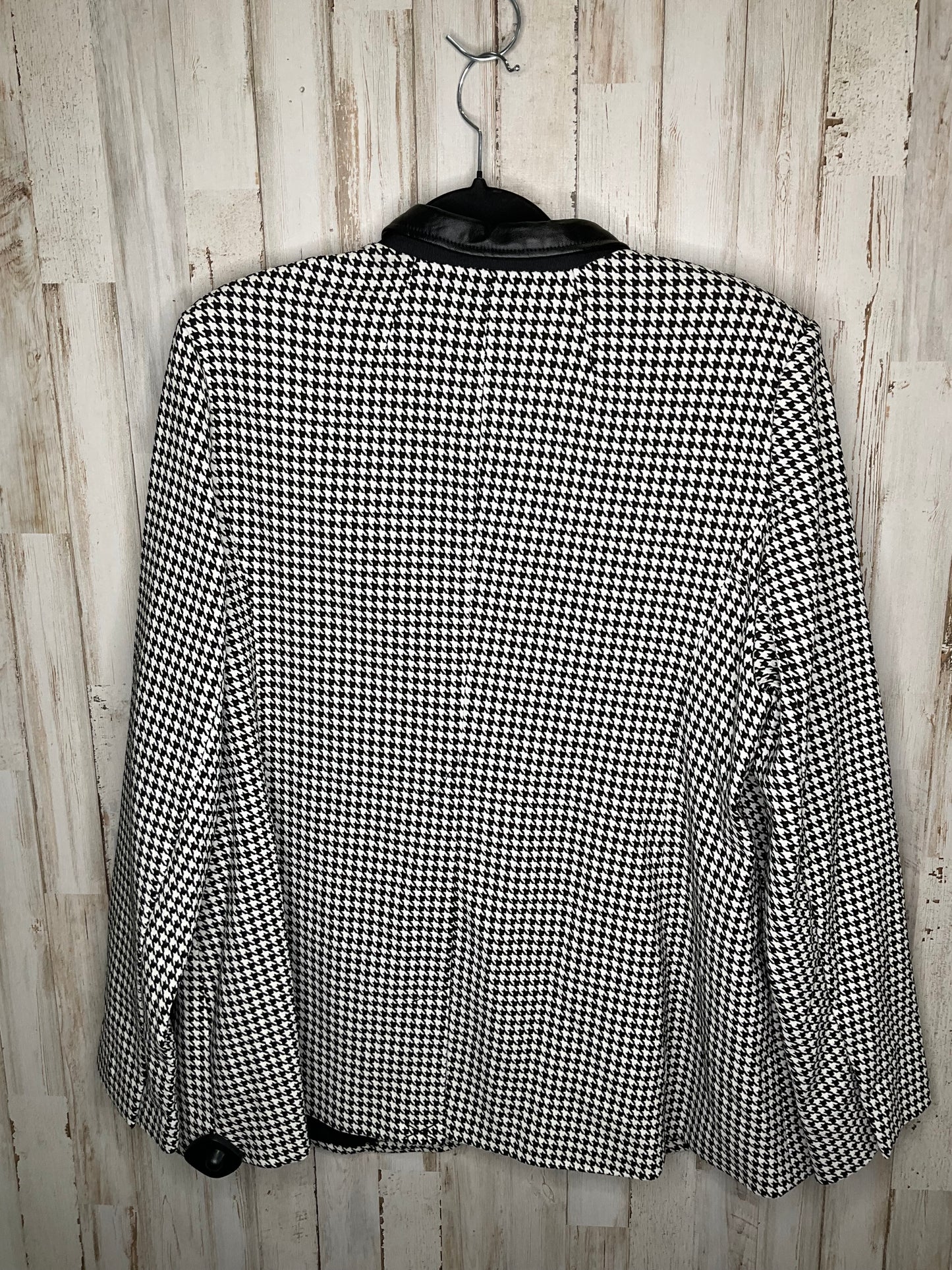 Black & White Blazer Lane Bryant, Size 2x