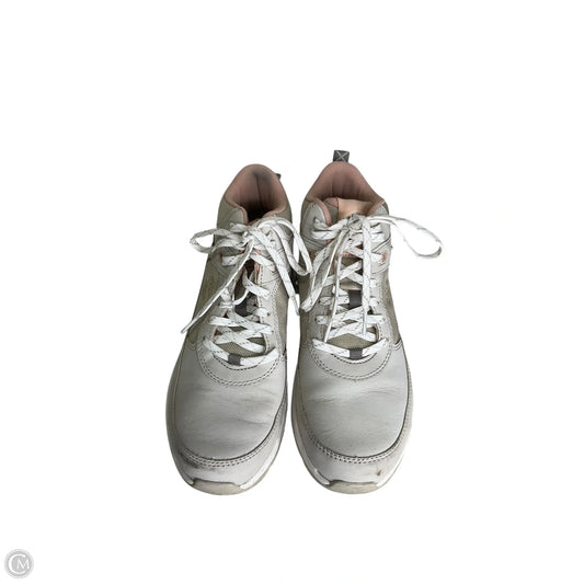 Shoes Hiking By Timberland In Grey, Size: 9
