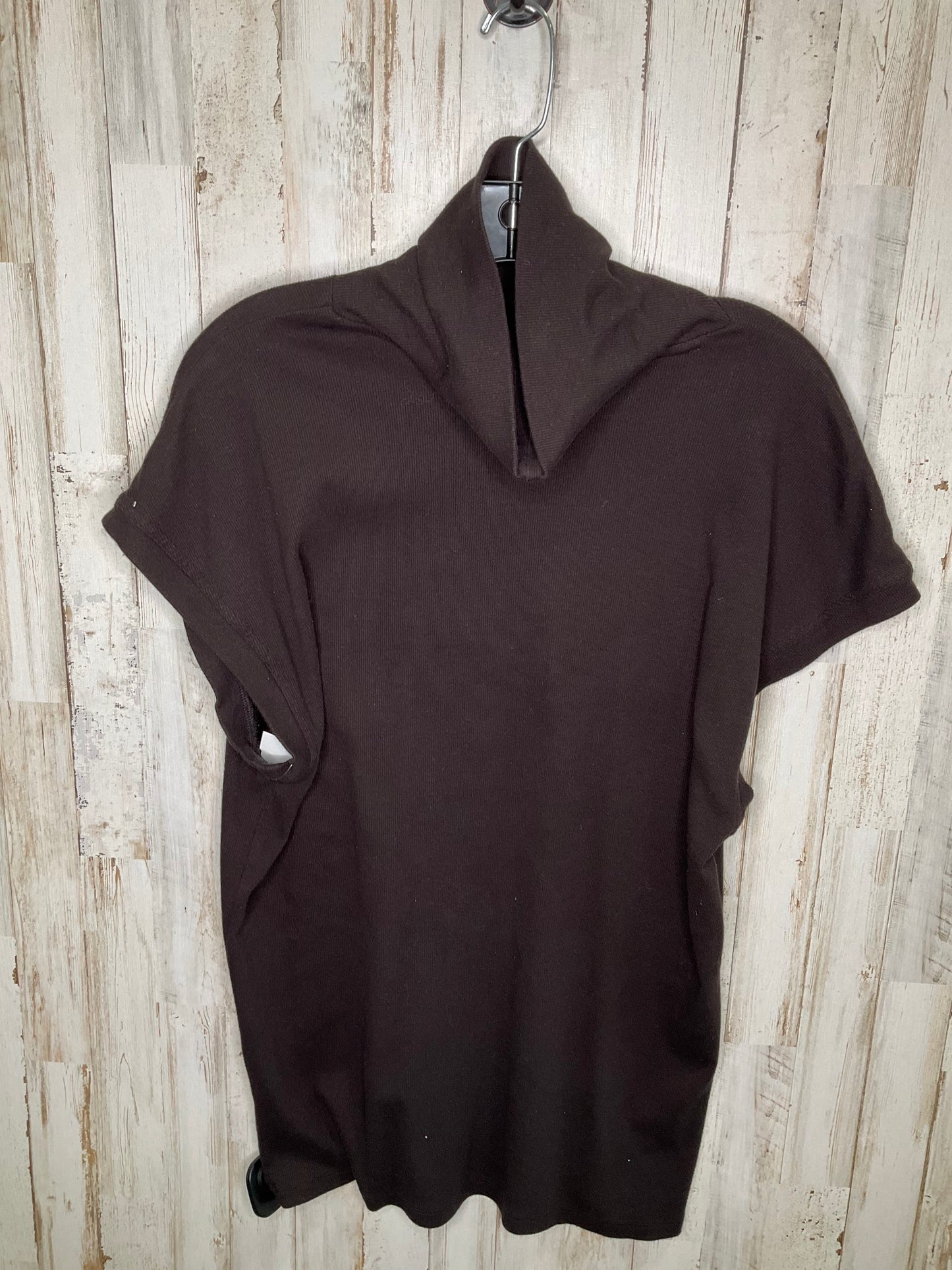 Black Top Sleeveless Banana Republic, Size 2x