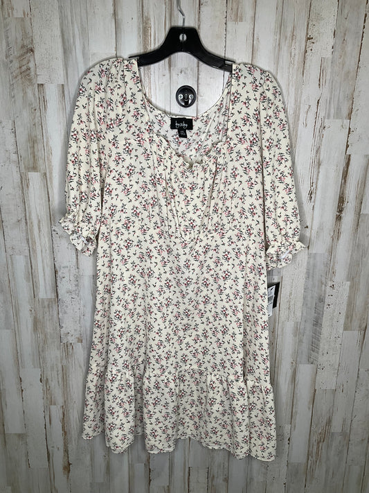 Dress Casual Short By By & By  Size: 1x