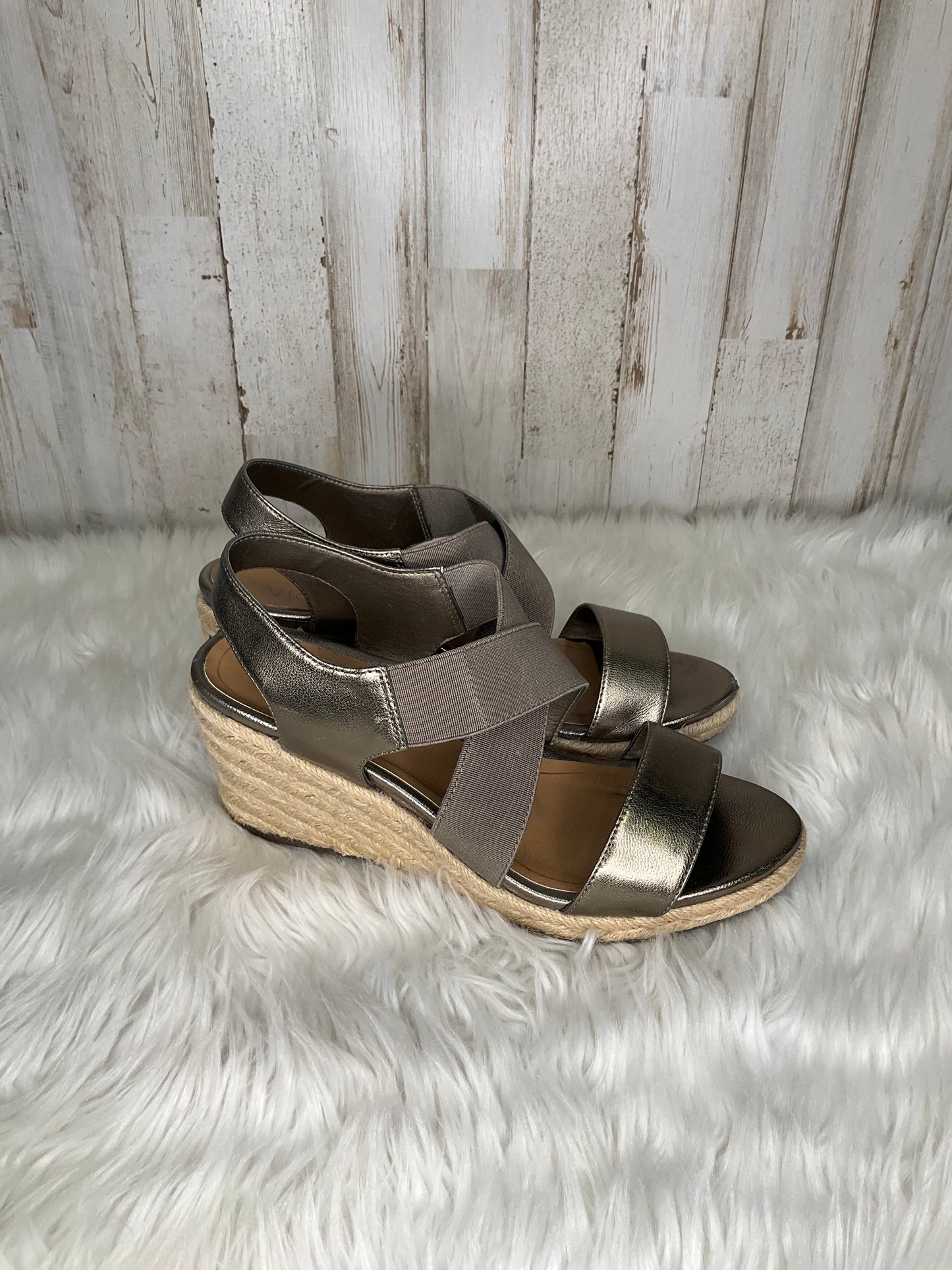 Silver Sandals Heels Wedge Vionic, Size 7