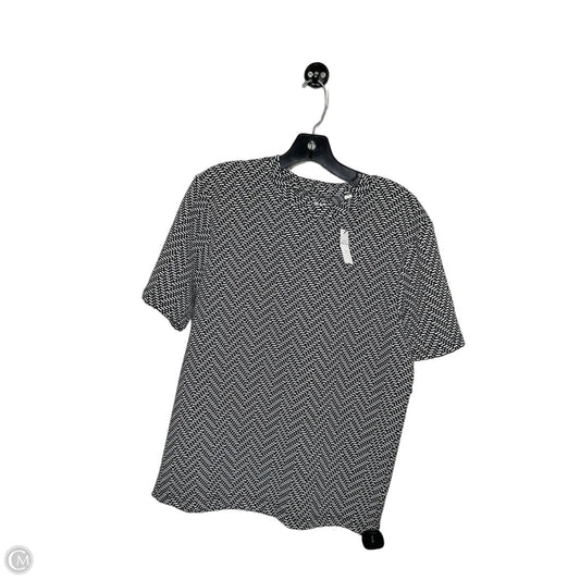 Top Short Sleeve By Clothes Mentor In Black & White, Size: S
