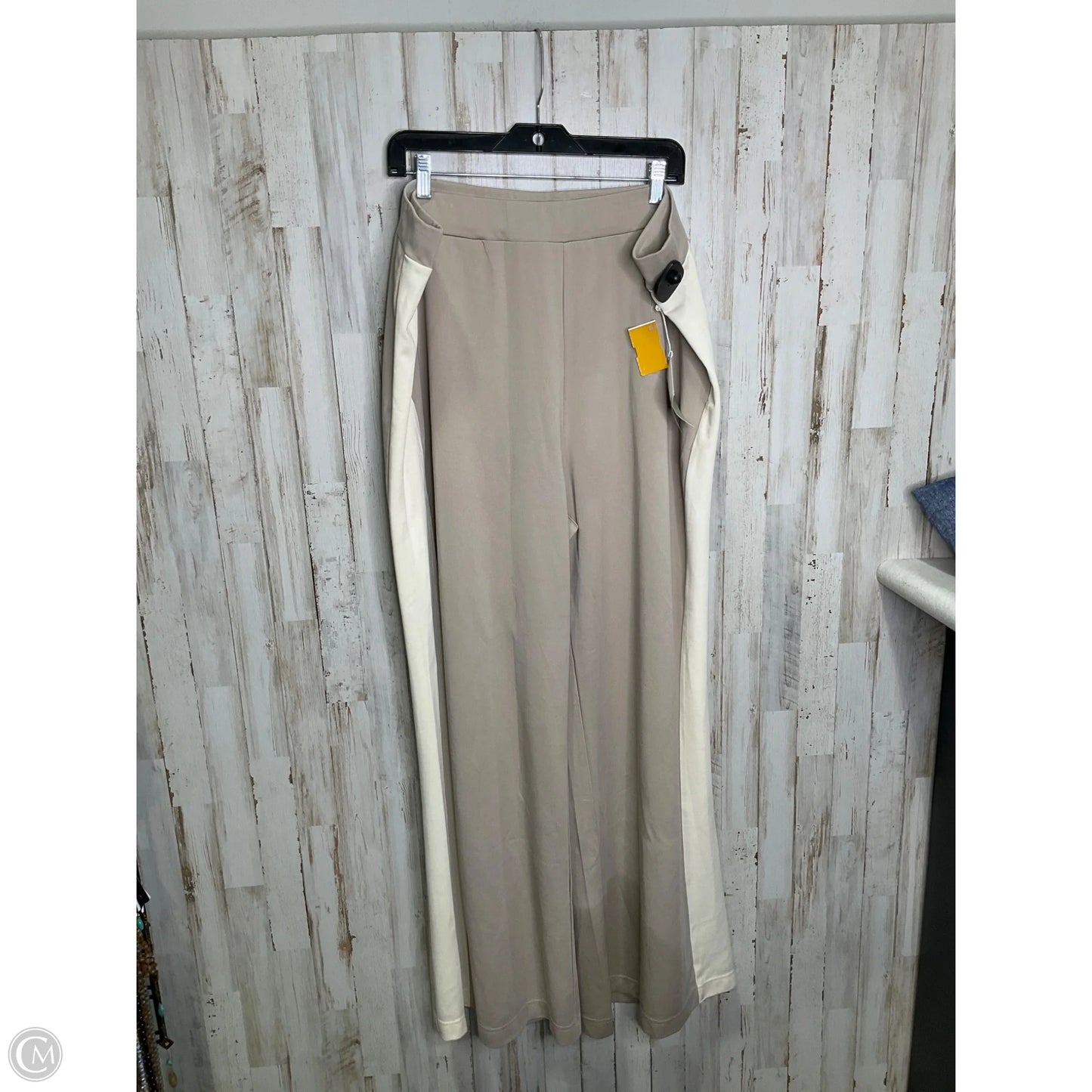 Pants Wide Leg By Clothes Mentor In Tan, Size: 2x
