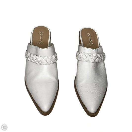 Shoes Heels Block By Wonderly In White, Size: 9