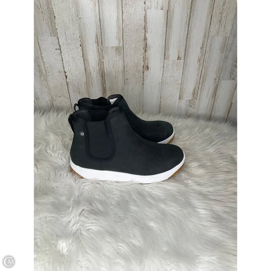 Shoes Sneakers By Bogs In Black, Size: 7