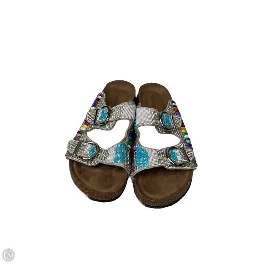 Sandals Flats By Clothes Mentor In Multi-colored, Size: 9