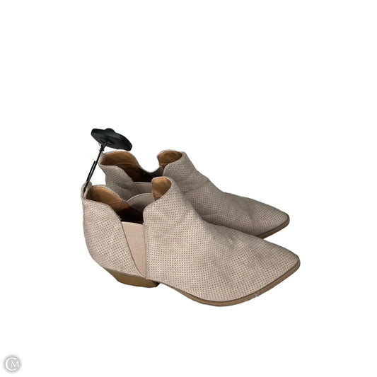 Boots Ankle Heels By Universal Thread In Cream, Size: 8