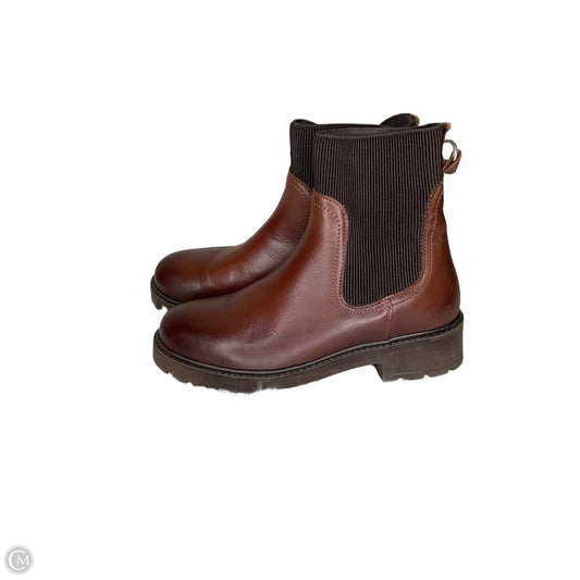 Boots Ankle Flats By Clothes Mentor In Brown, Size: 8