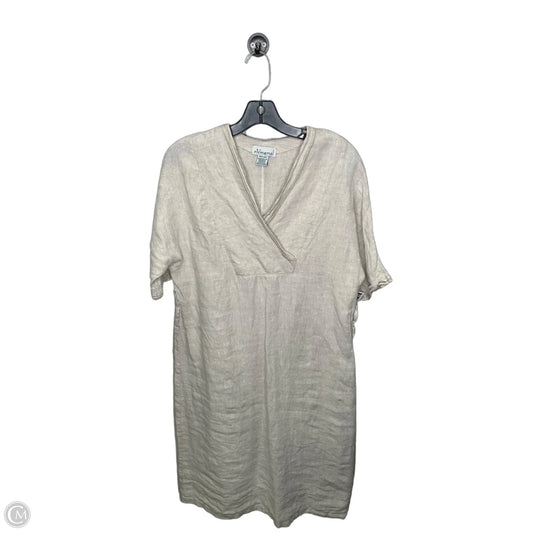 Dress Casual Short By Clothes Mentor In Cream, Size: M