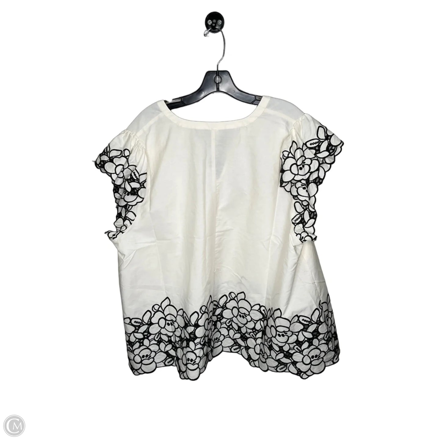 Top Short Sleeve By Torrid In Cream, Size: 3x