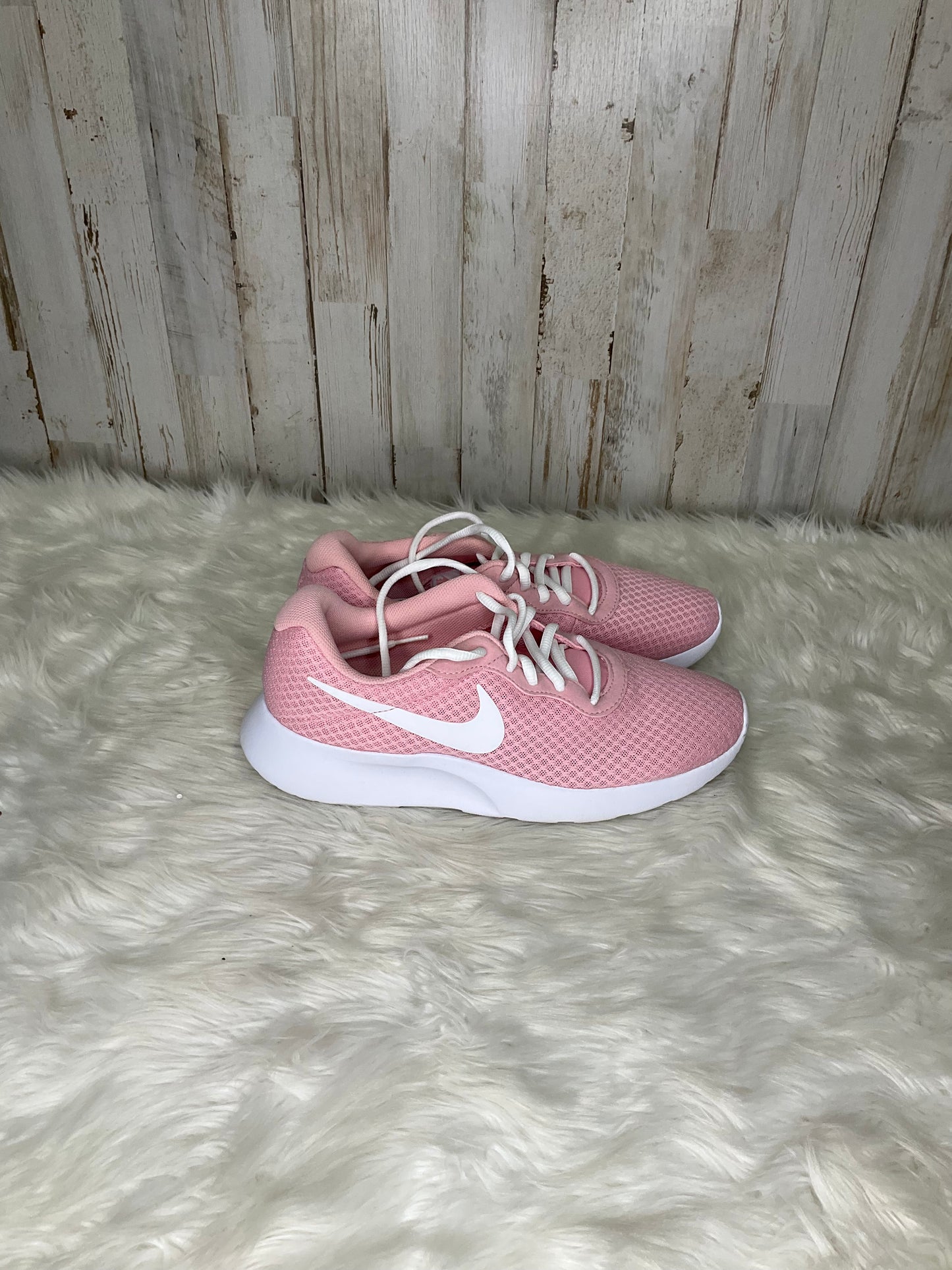 Shoes Athletic By Nike  Size: 9
