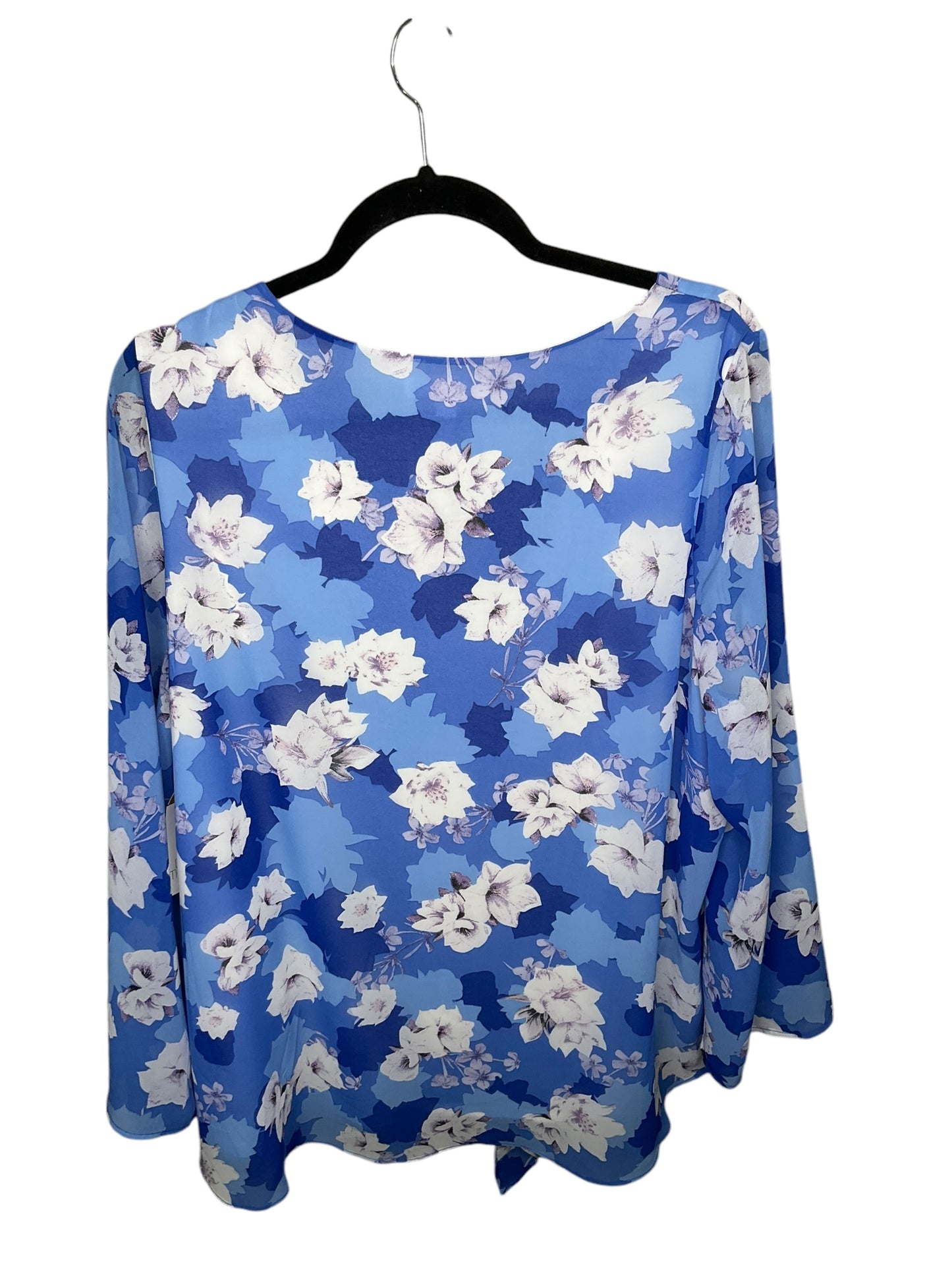 Top Long Sleeve By Clothes Mentor In Blue & White, Size: 1x