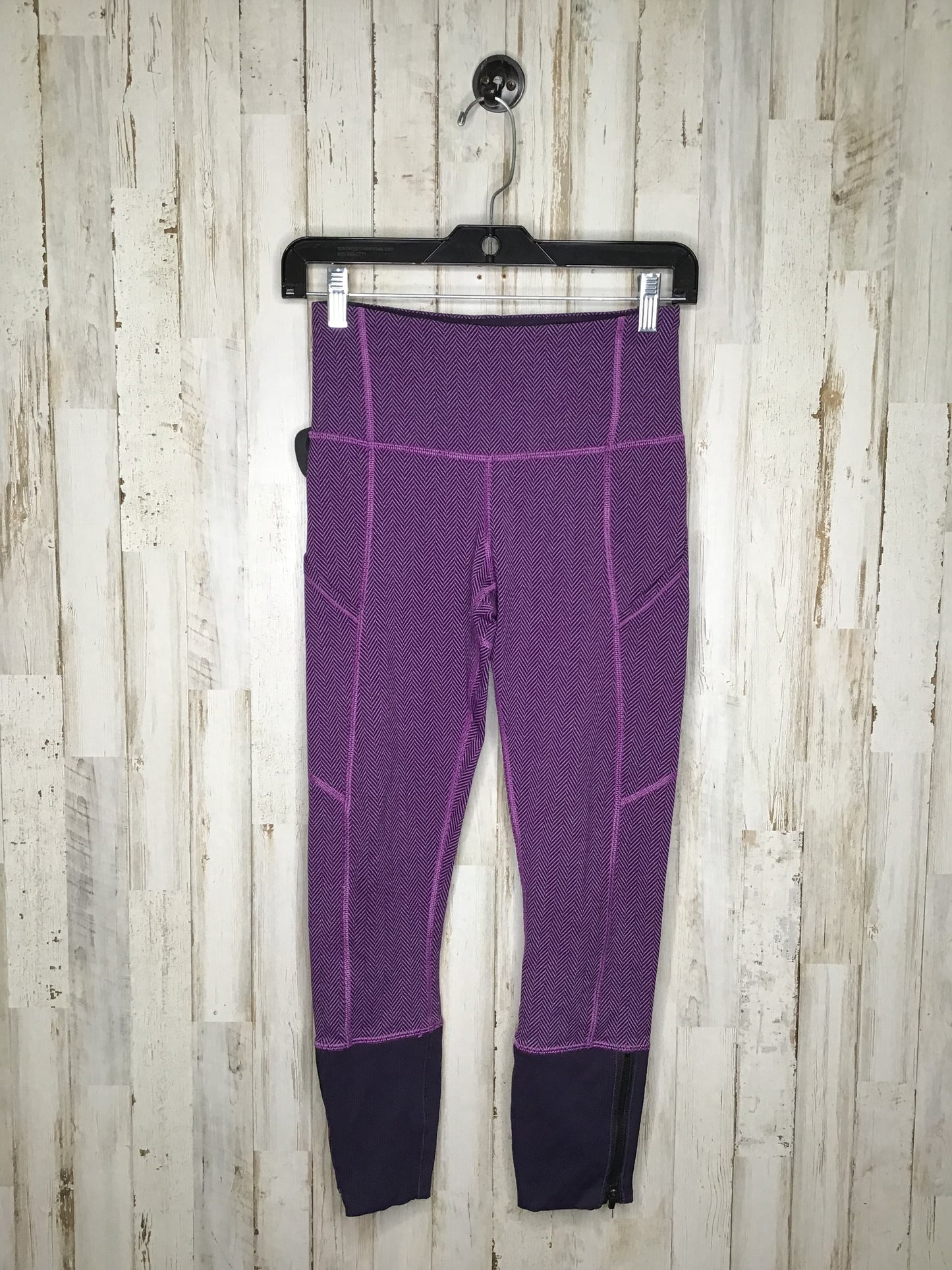 Athletic Leggings By Lululemon  Size: 4