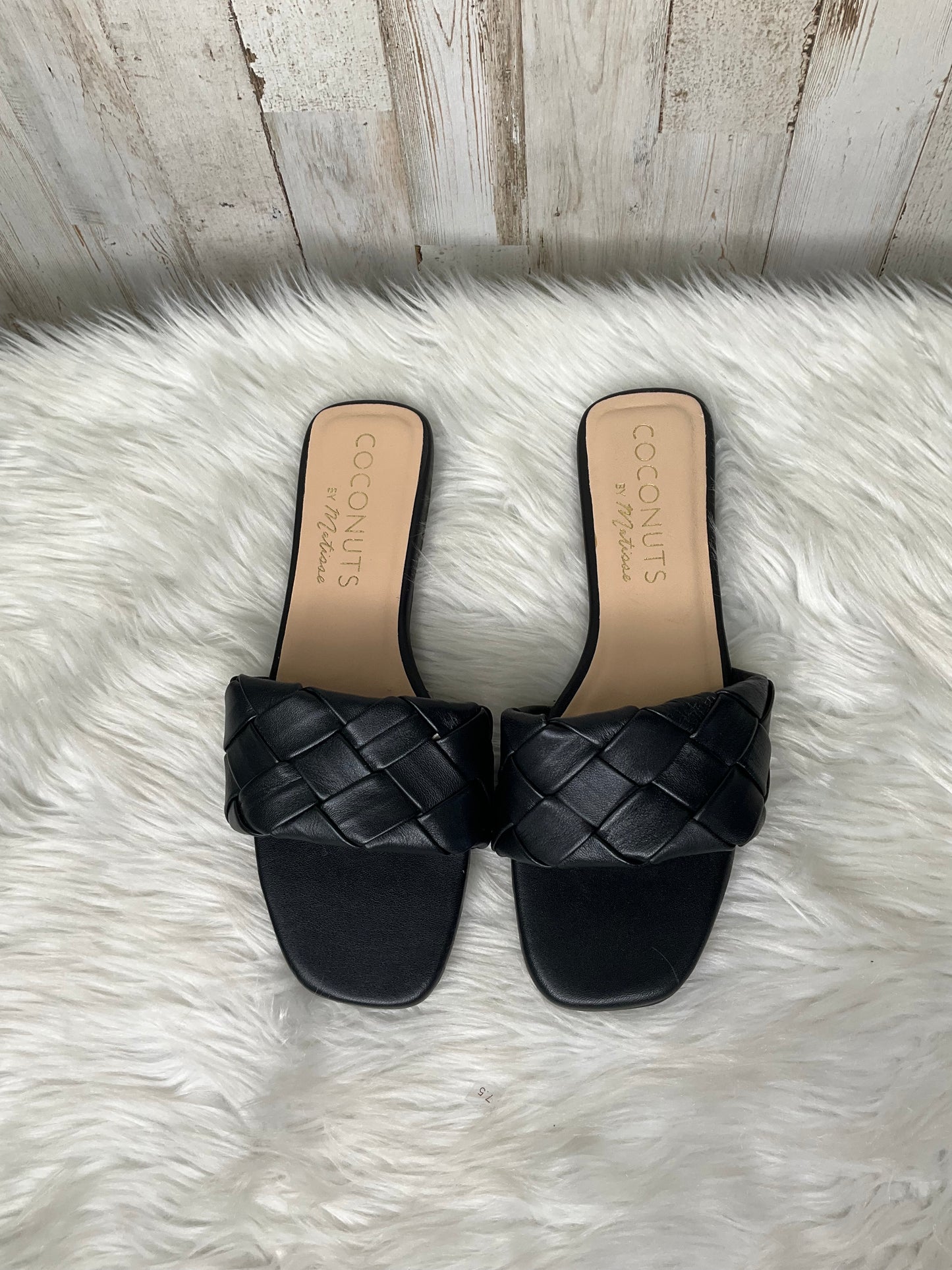 Sandals Flats By Coconuts  Size: 7